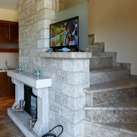 Feriehus Glyfada || *