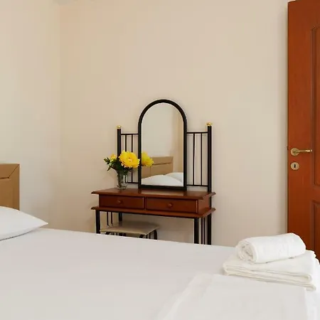 Glyfada || Feriehus Parálion Ástros