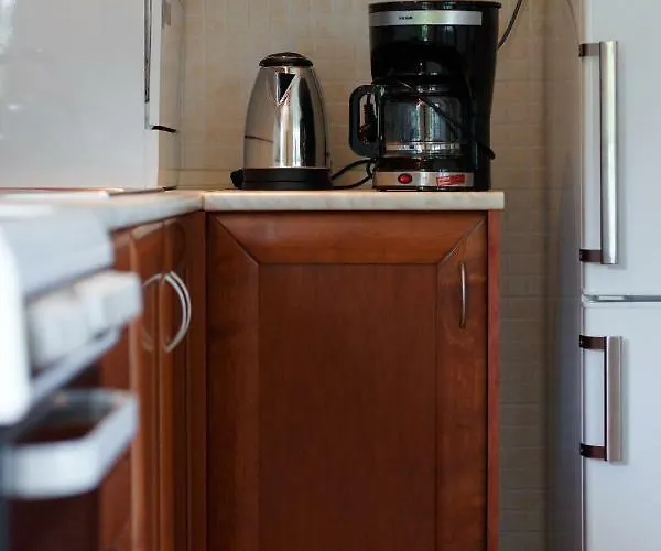 Glyfada || * Parálion Ástros