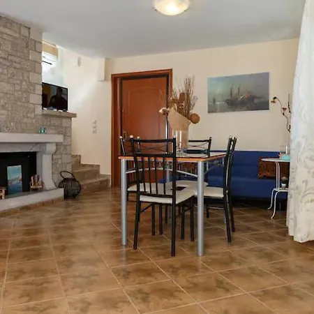 Vakantiehuis Glyfada || Parálion Ástros