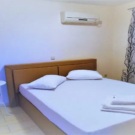 Glyfada || Tatil Evi *