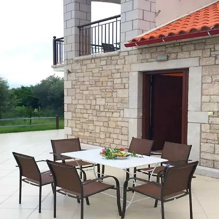 Glyfada || Tatil Evi