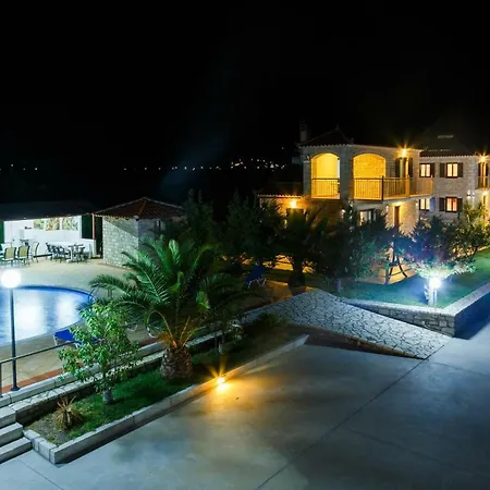 Glyfada || Tatil Evi