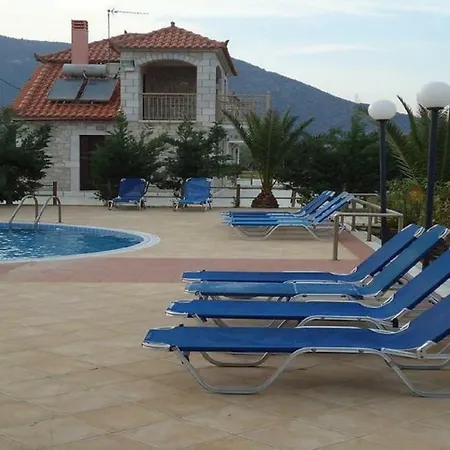 Glyfada || Parálion Ástros