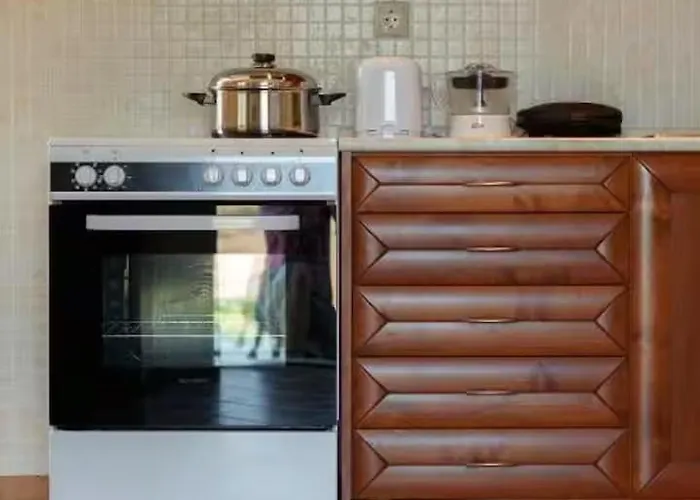 Glyfada || * Parálion Ástros