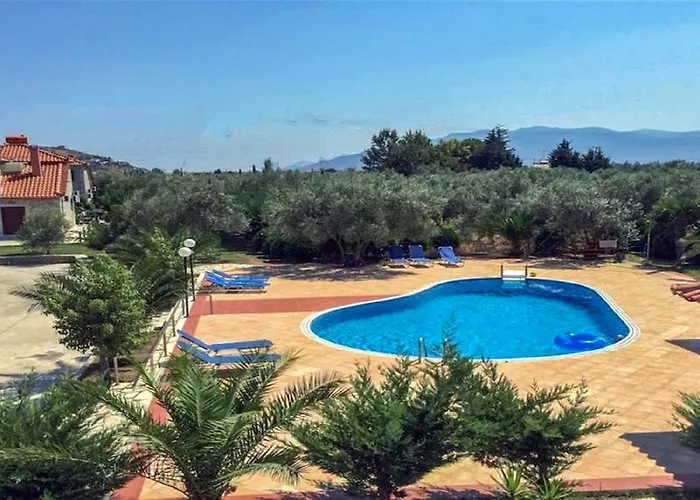 Glyfada || *
