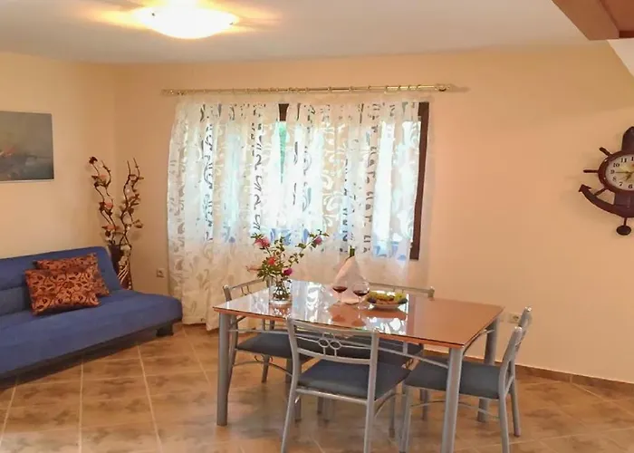 Vakantiehuis Glyfada || *